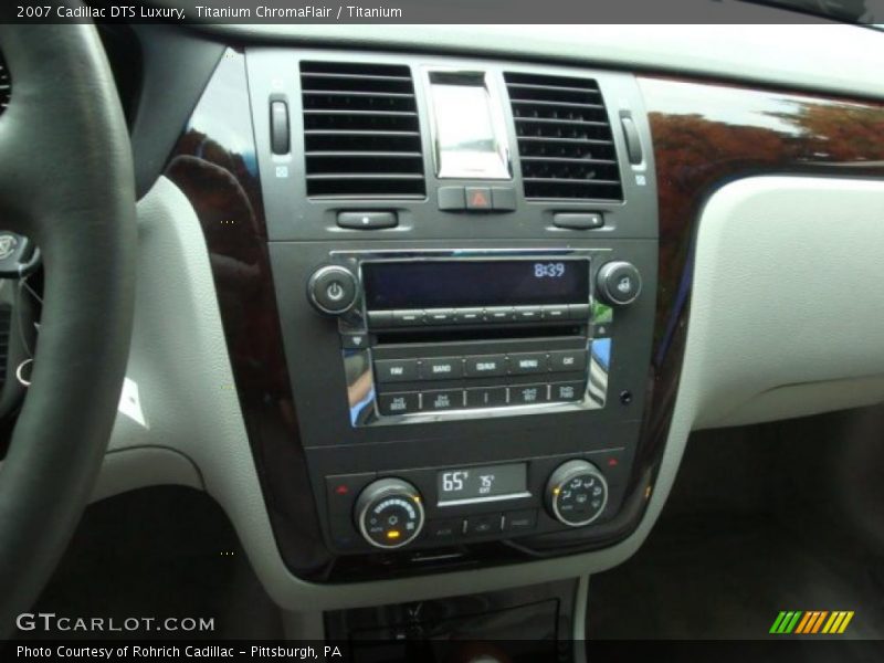 Titanium ChromaFlair / Titanium 2007 Cadillac DTS Luxury
