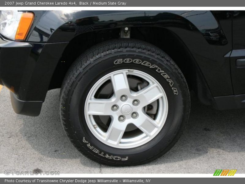 Black / Medium Slate Gray 2007 Jeep Grand Cherokee Laredo 4x4