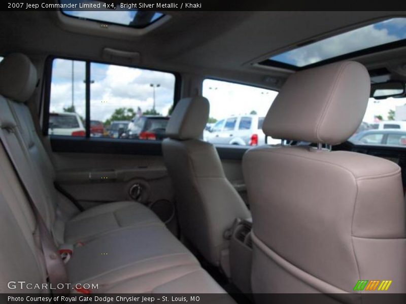 Bright Silver Metallic / Khaki 2007 Jeep Commander Limited 4x4