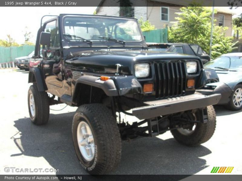 Black / Gray 1995 Jeep Wrangler S 4x4