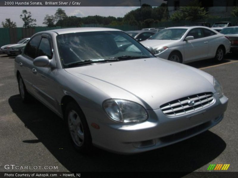 Brilliant Silver / Gray 2000 Hyundai Sonata