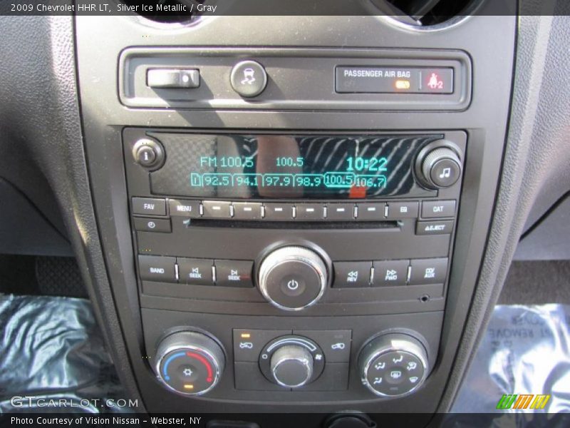 Silver Ice Metallic / Gray 2009 Chevrolet HHR LT