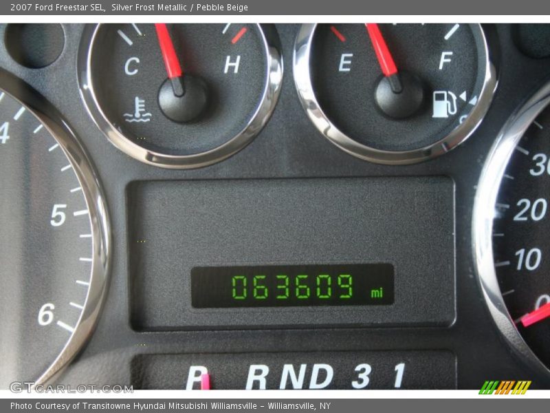 Silver Frost Metallic / Pebble Beige 2007 Ford Freestar SEL