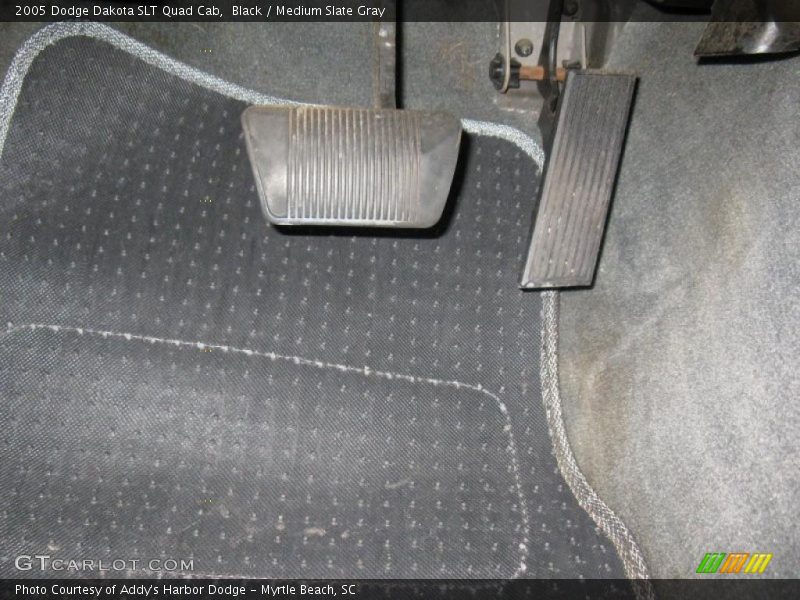 Black / Medium Slate Gray 2005 Dodge Dakota SLT Quad Cab