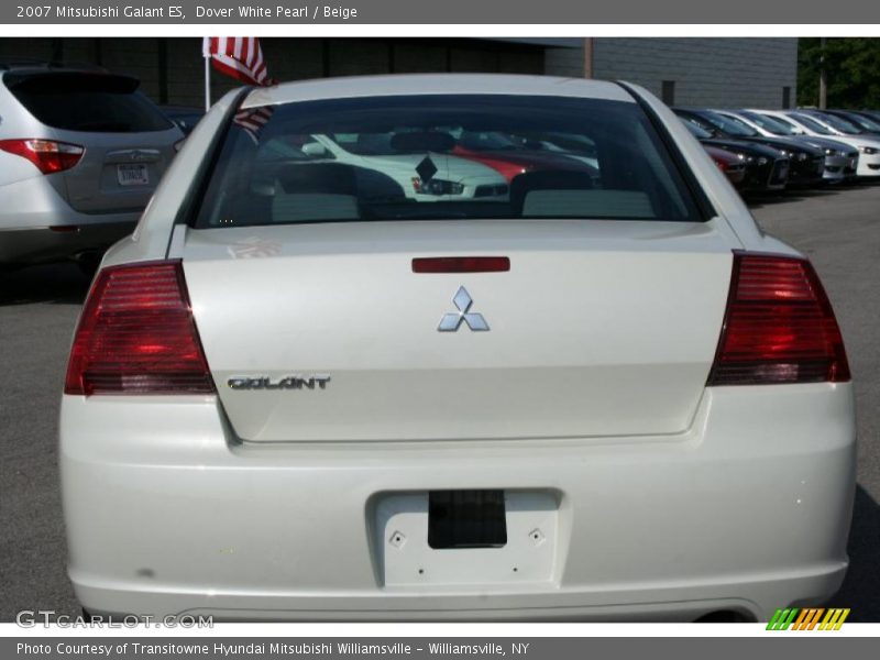 Dover White Pearl / Beige 2007 Mitsubishi Galant ES