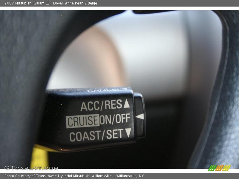 Dover White Pearl / Beige 2007 Mitsubishi Galant ES