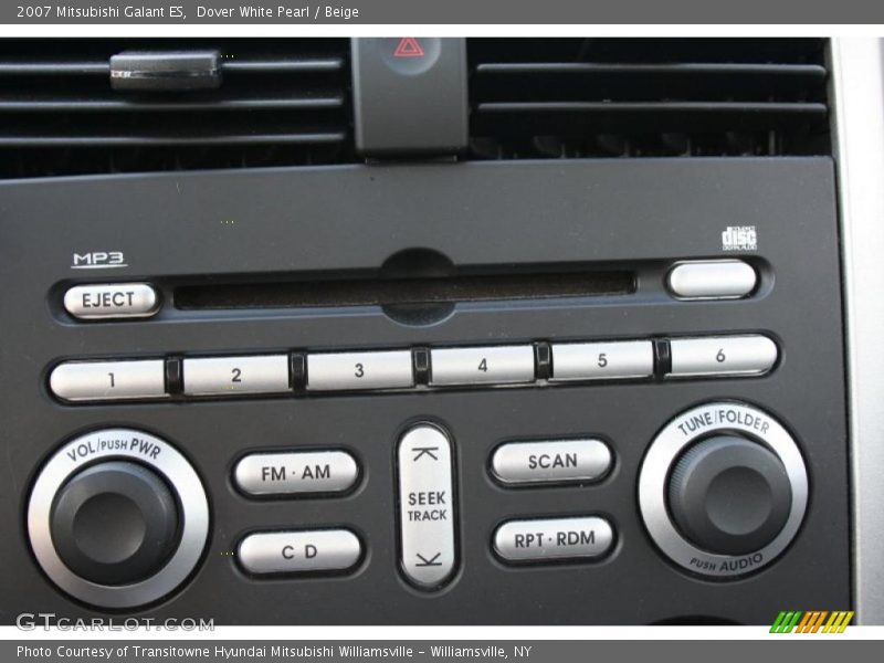 Dover White Pearl / Beige 2007 Mitsubishi Galant ES