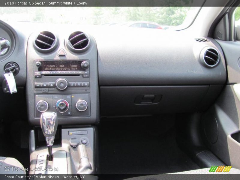 Summit White / Ebony 2010 Pontiac G6 Sedan