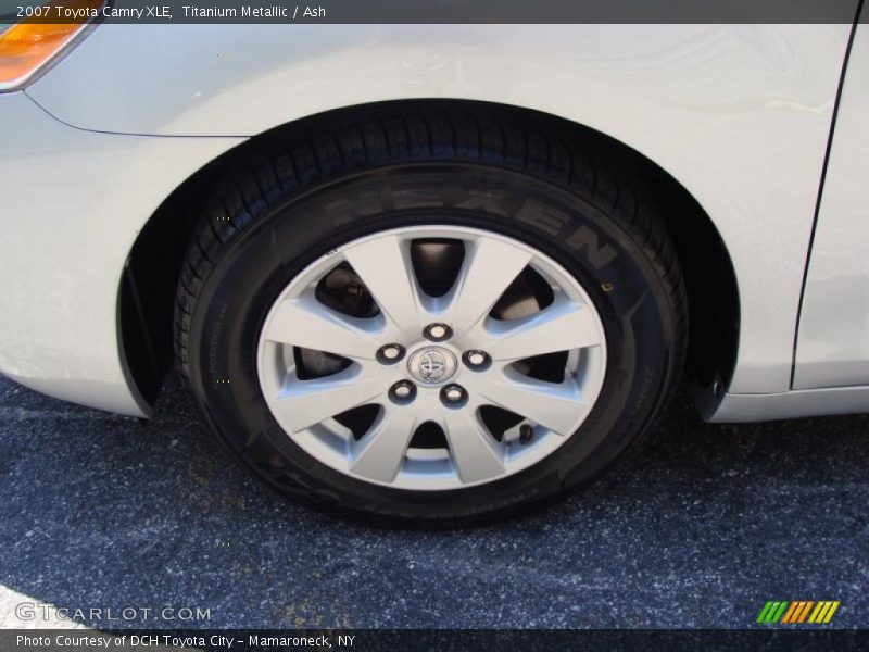 Titanium Metallic / Ash 2007 Toyota Camry XLE