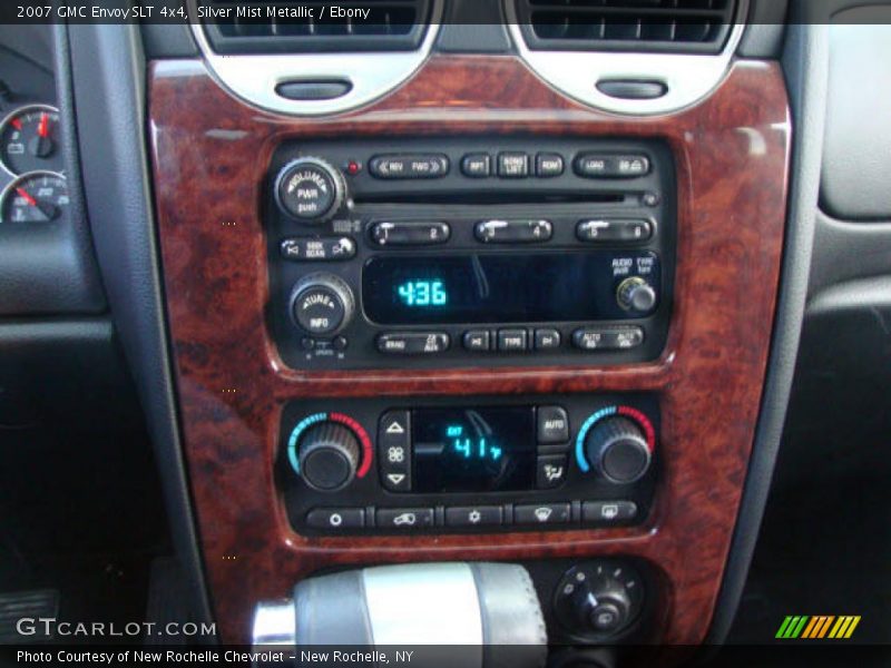 Silver Mist Metallic / Ebony 2007 GMC Envoy SLT 4x4