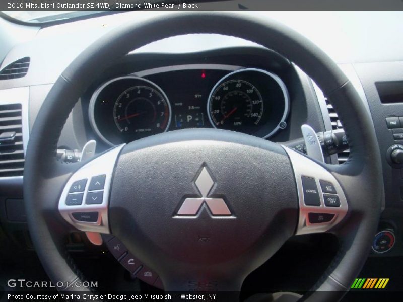 Diamond White Pearl / Black 2010 Mitsubishi Outlander SE 4WD