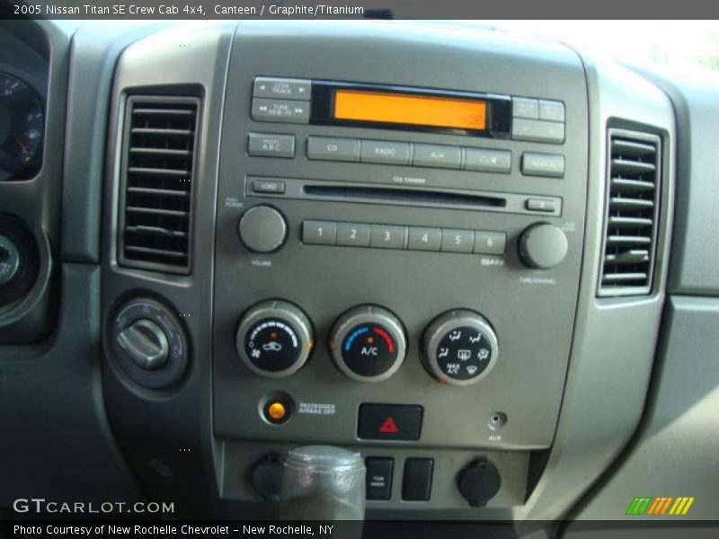 Canteen / Graphite/Titanium 2005 Nissan Titan SE Crew Cab 4x4