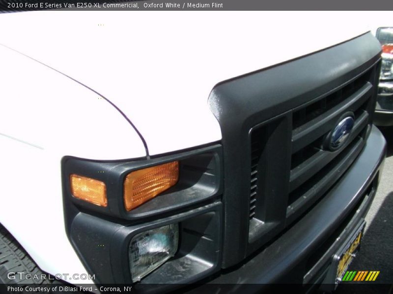 Oxford White / Medium Flint 2010 Ford E Series Van E250 XL Commericial