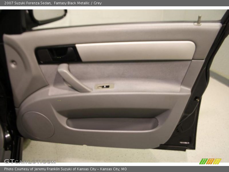 Fantasy Black Metallic / Grey 2007 Suzuki Forenza Sedan
