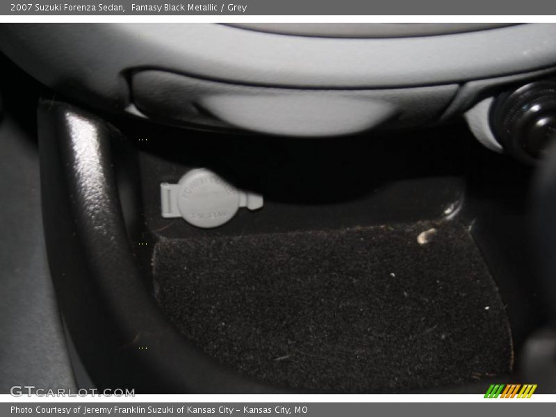 Fantasy Black Metallic / Grey 2007 Suzuki Forenza Sedan