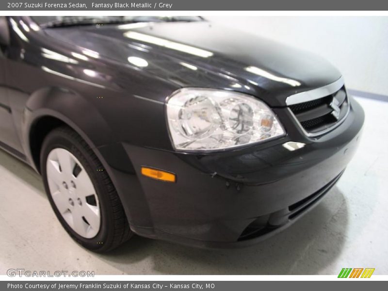 Fantasy Black Metallic / Grey 2007 Suzuki Forenza Sedan