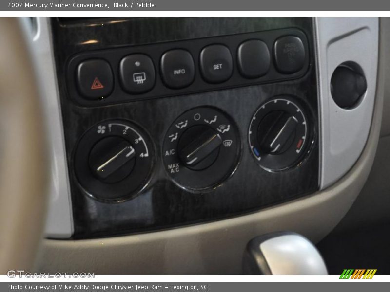 Black / Pebble 2007 Mercury Mariner Convenience