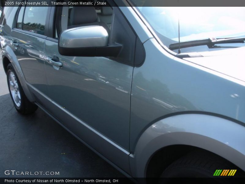 Titanium Green Metallic / Shale 2005 Ford Freestyle SEL