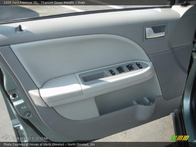 Titanium Green Metallic / Shale 2005 Ford Freestyle SEL
