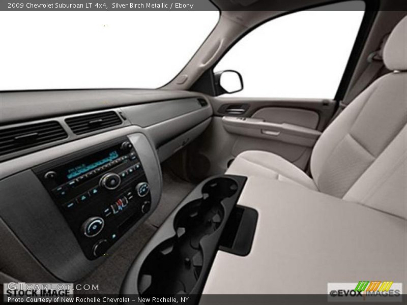 Silver Birch Metallic / Ebony 2009 Chevrolet Suburban LT 4x4