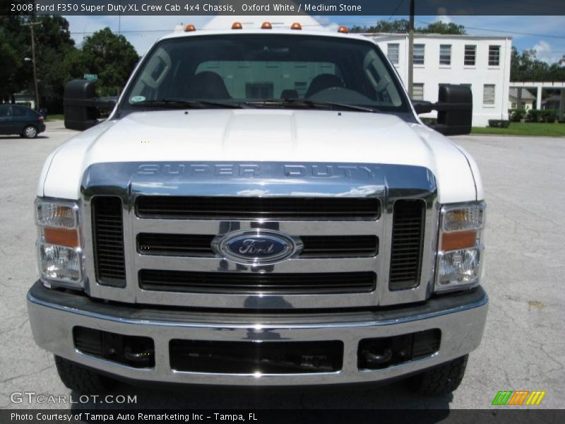 Oxford White / Medium Stone 2008 Ford F350 Super Duty XL Crew Cab 4x4 Chassis