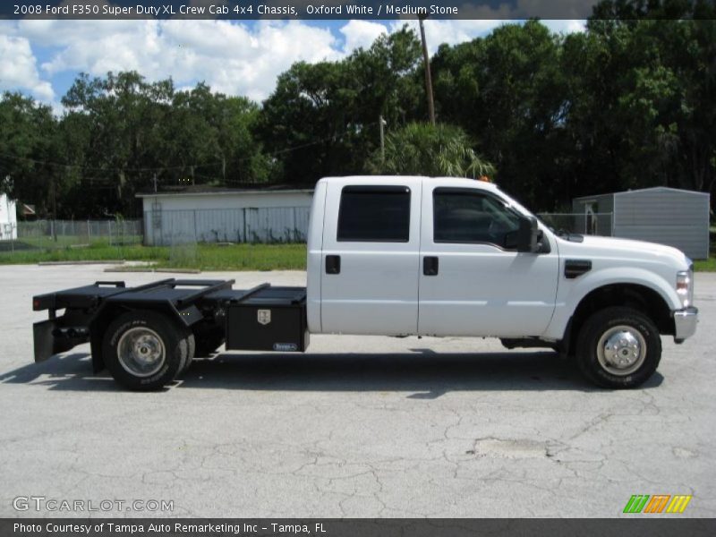 Oxford White / Medium Stone 2008 Ford F350 Super Duty XL Crew Cab 4x4 Chassis