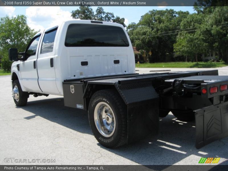 Oxford White / Medium Stone 2008 Ford F350 Super Duty XL Crew Cab 4x4 Chassis