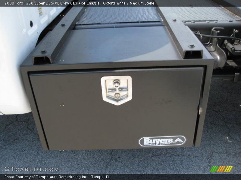 Oxford White / Medium Stone 2008 Ford F350 Super Duty XL Crew Cab 4x4 Chassis
