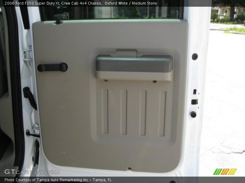 Oxford White / Medium Stone 2008 Ford F350 Super Duty XL Crew Cab 4x4 Chassis