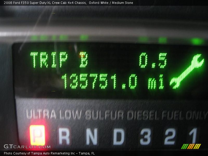 Oxford White / Medium Stone 2008 Ford F350 Super Duty XL Crew Cab 4x4 Chassis