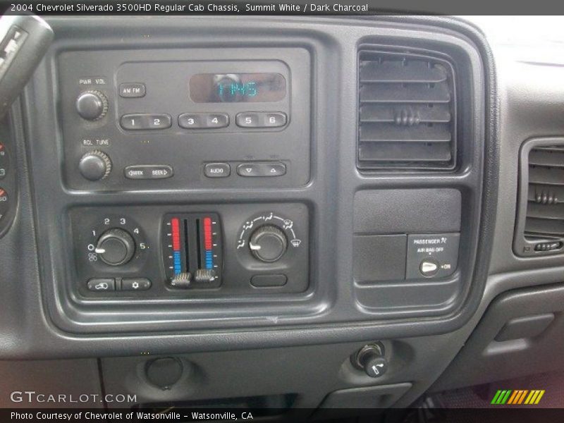 Summit White / Dark Charcoal 2004 Chevrolet Silverado 3500HD Regular Cab Chassis