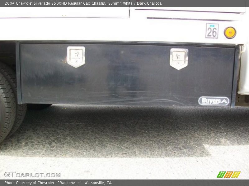Summit White / Dark Charcoal 2004 Chevrolet Silverado 3500HD Regular Cab Chassis