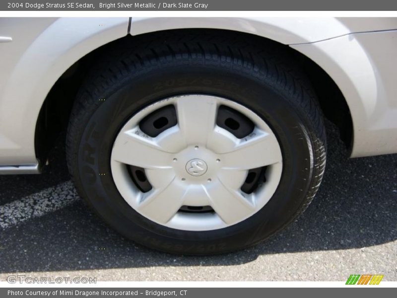 Bright Silver Metallic / Dark Slate Gray 2004 Dodge Stratus SE Sedan