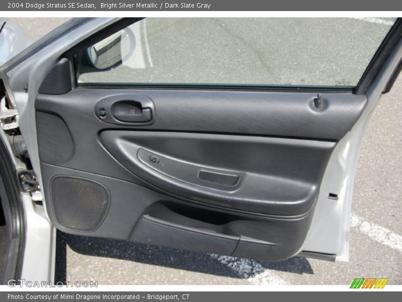 Bright Silver Metallic / Dark Slate Gray 2004 Dodge Stratus SE Sedan