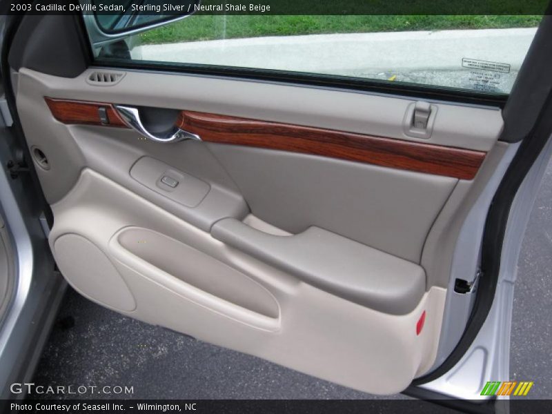 Sterling Silver / Neutral Shale Beige 2003 Cadillac DeVille Sedan