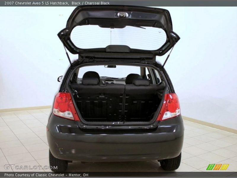 Black / Charcoal Black 2007 Chevrolet Aveo 5 LS Hatchback