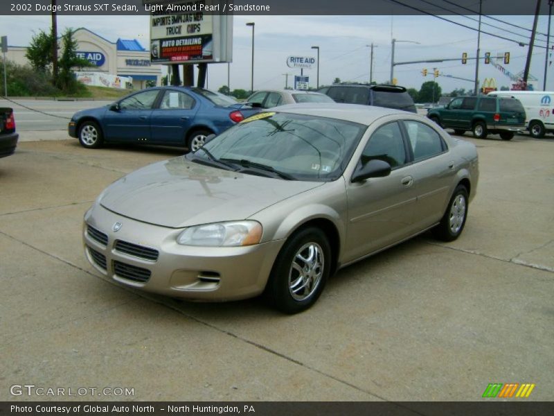 Light Almond Pearl / Sandstone 2002 Dodge Stratus SXT Sedan