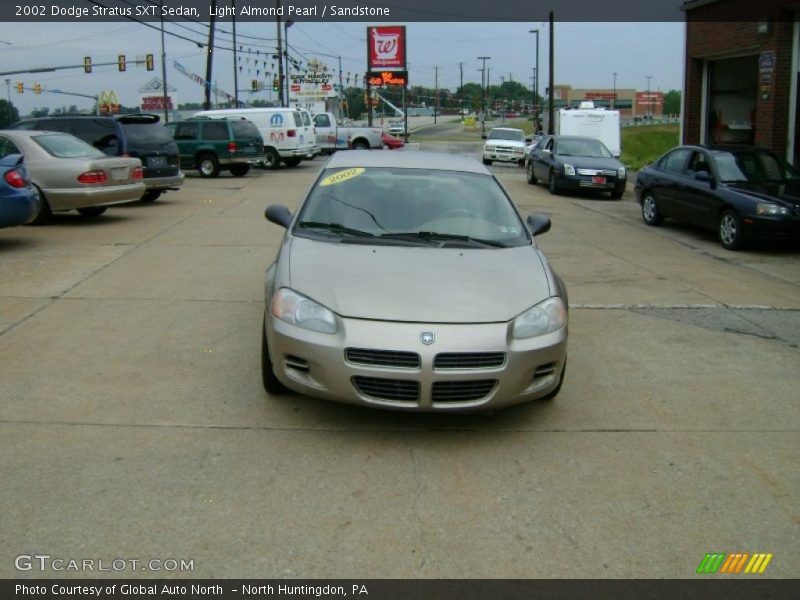 Light Almond Pearl / Sandstone 2002 Dodge Stratus SXT Sedan