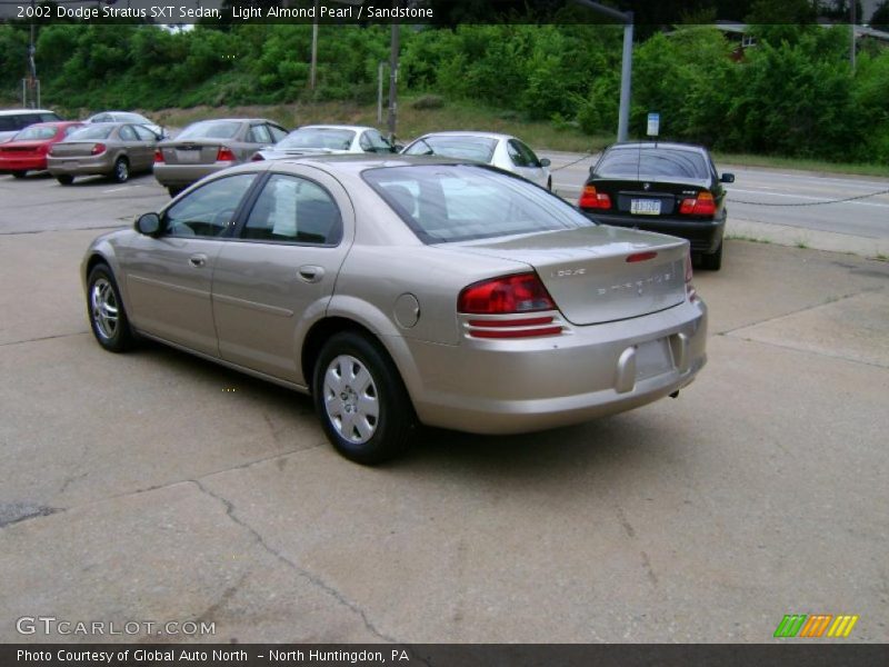 Light Almond Pearl / Sandstone 2002 Dodge Stratus SXT Sedan