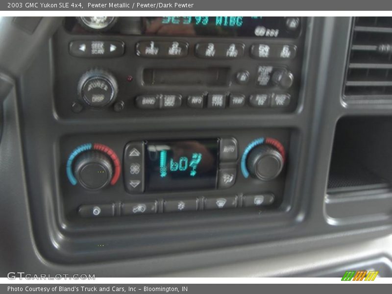 Pewter Metallic / Pewter/Dark Pewter 2003 GMC Yukon SLE 4x4