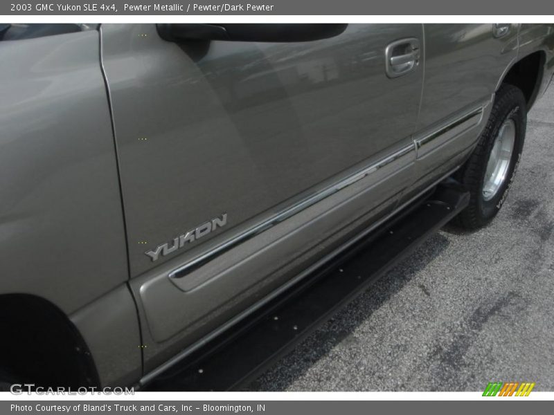 Pewter Metallic / Pewter/Dark Pewter 2003 GMC Yukon SLE 4x4
