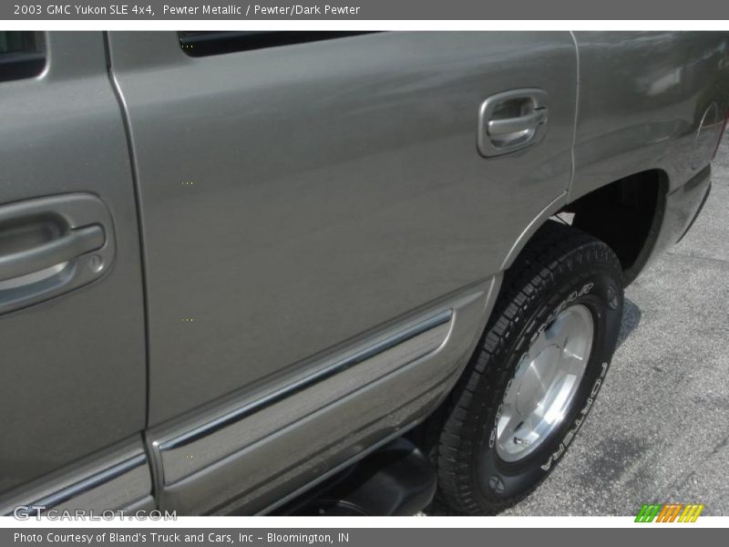 Pewter Metallic / Pewter/Dark Pewter 2003 GMC Yukon SLE 4x4