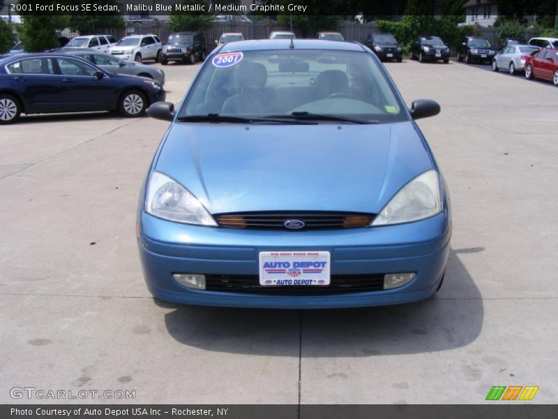 Malibu Blue Metallic / Medium Graphite Grey 2001 Ford Focus SE Sedan