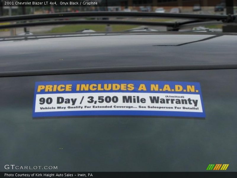 Onyx Black / Graphite 2001 Chevrolet Blazer LT 4x4