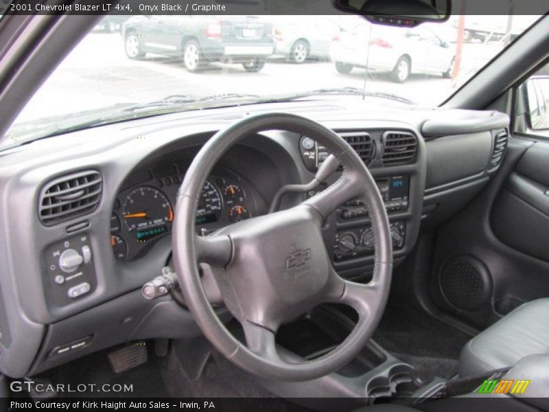 Onyx Black / Graphite 2001 Chevrolet Blazer LT 4x4