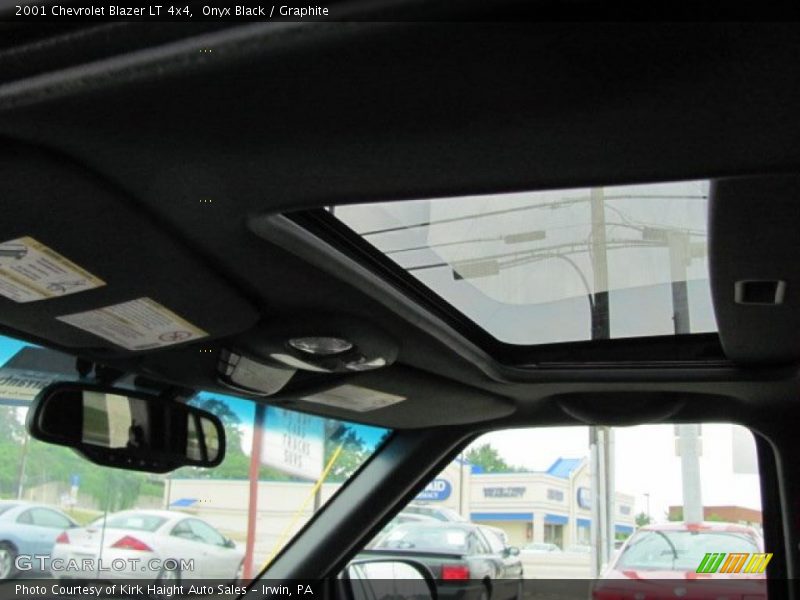 Onyx Black / Graphite 2001 Chevrolet Blazer LT 4x4