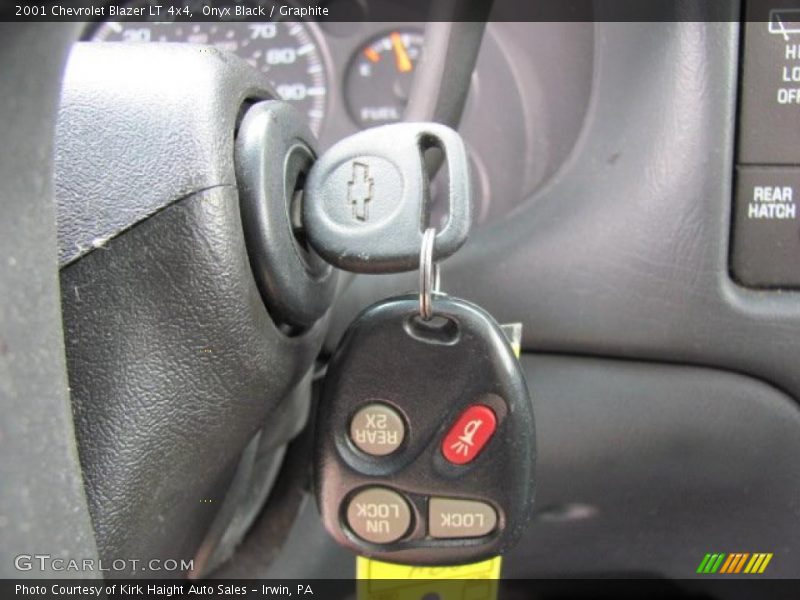 Onyx Black / Graphite 2001 Chevrolet Blazer LT 4x4