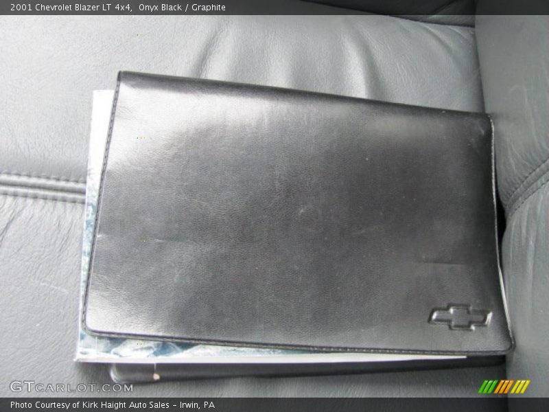 Onyx Black / Graphite 2001 Chevrolet Blazer LT 4x4