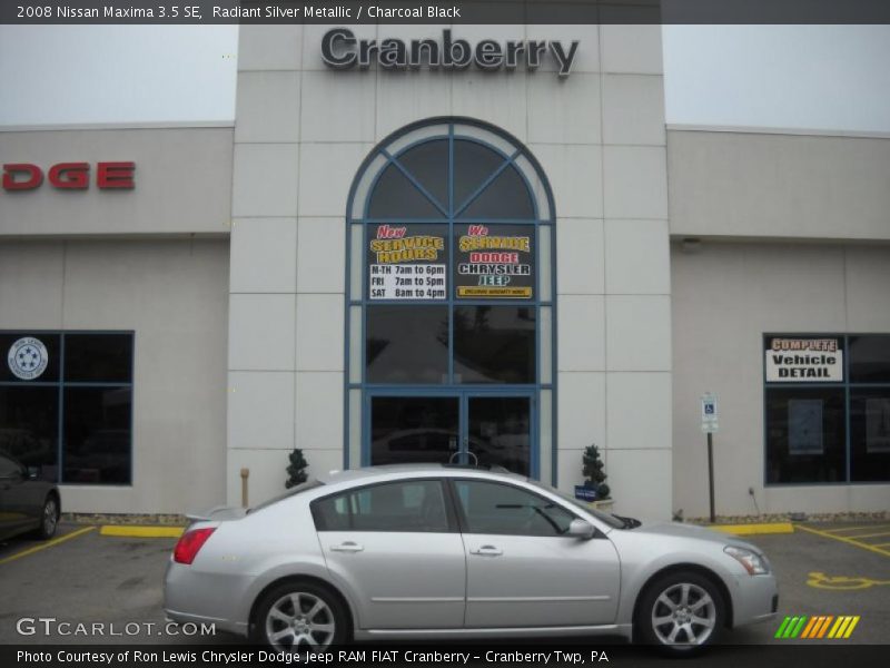 Radiant Silver Metallic / Charcoal Black 2008 Nissan Maxima 3.5 SE