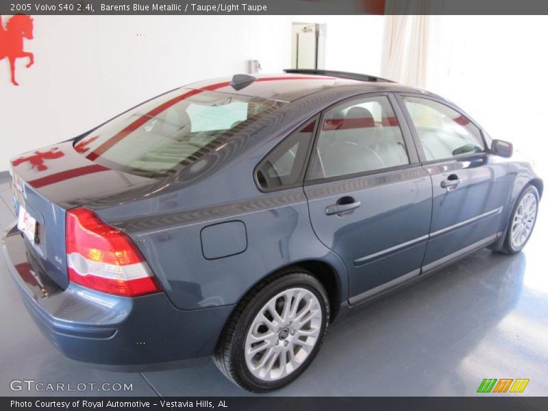 Barents Blue Metallic / Taupe/Light Taupe 2005 Volvo S40 2.4i
